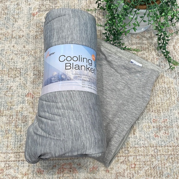 Le Gear Bedding Legear Cooling Blanket And Pillow Case Poshmark